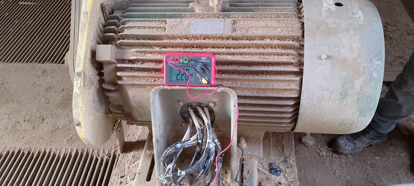 Megado de motor: 2,20 GΩ de resistencia de aislación